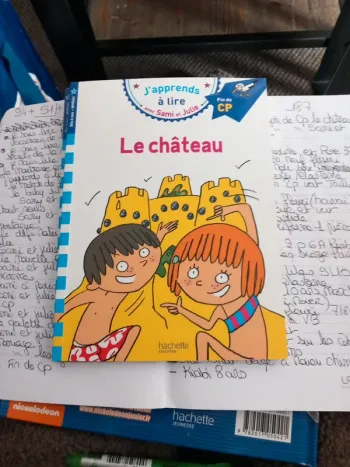 Livre j'apprends à lire le château