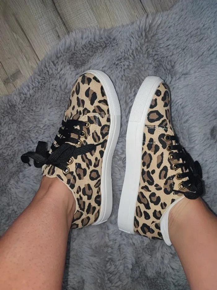 Chaussures baskets léopard vintage femme taille 36 - photo numéro 4