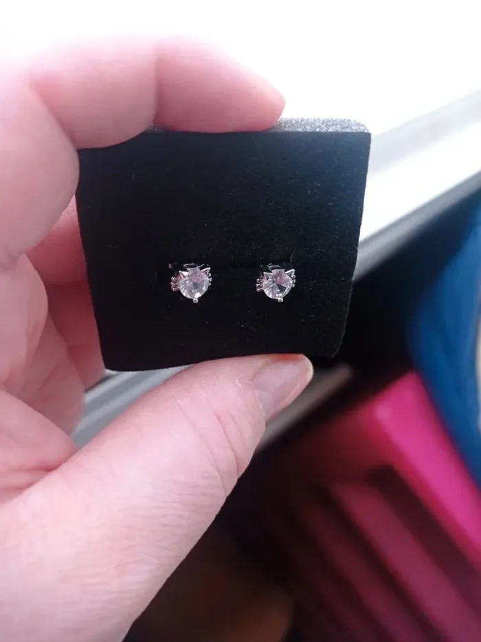 Boucles d'oreilles tête de chat diamant blanc - photo numéro 3