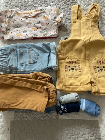 Lot vêtements garçon été 12mois
