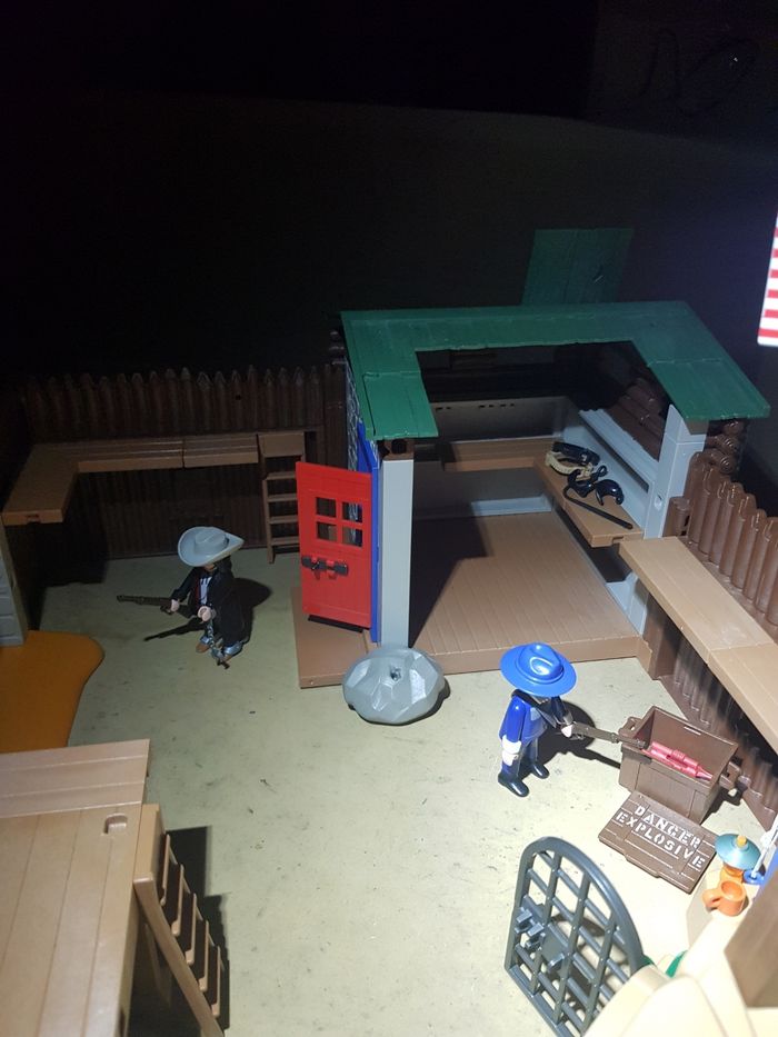 Fort farwest cowboy playmobil - photo numéro 3