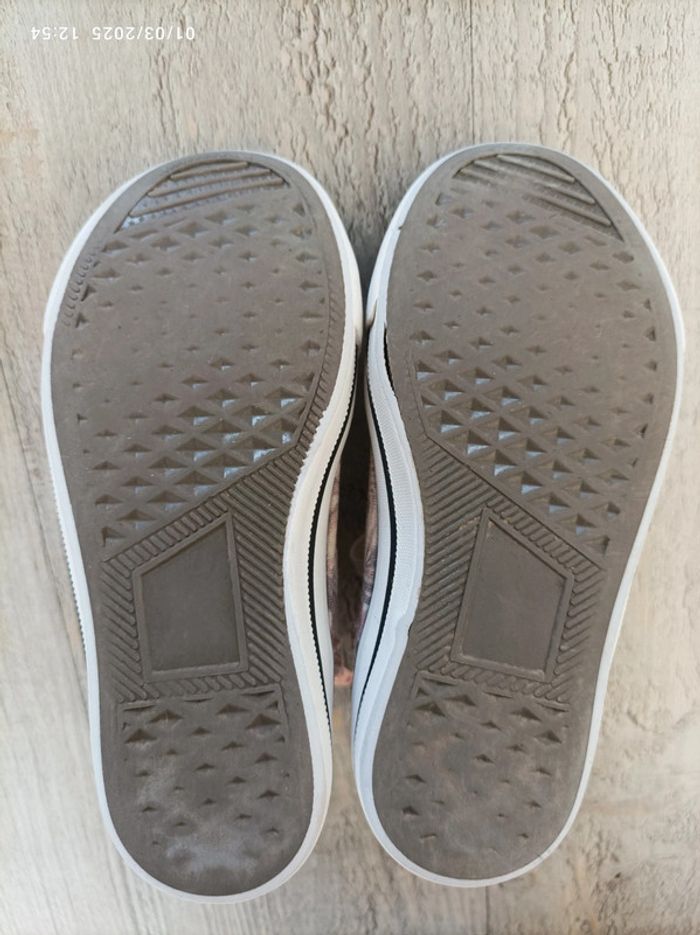 Baskets fleurs tropicales 28 - photo numéro 5