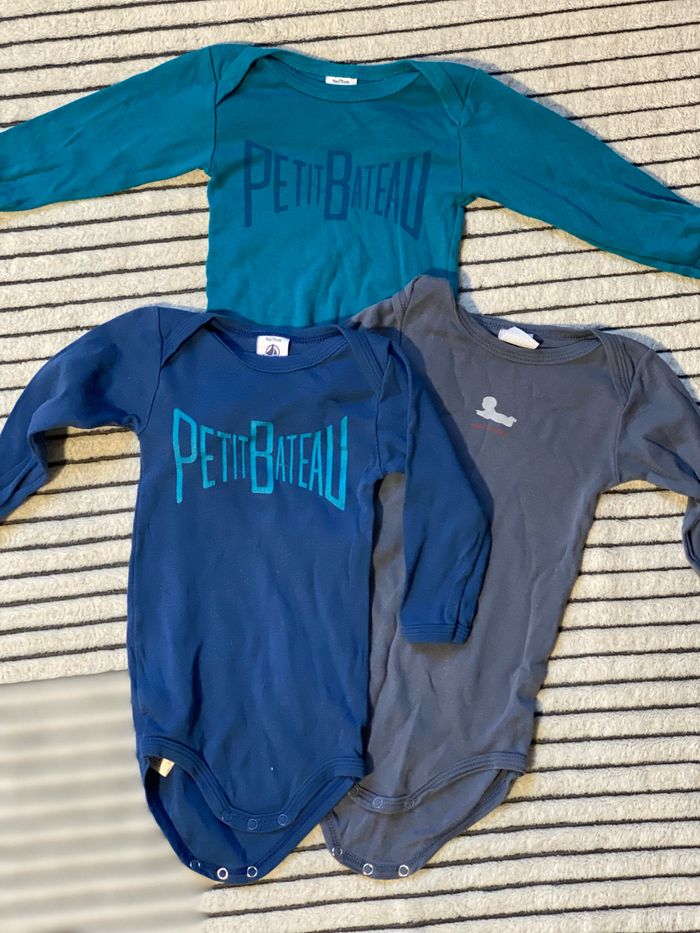 Lot de bodies 9 mois - photo numéro 2