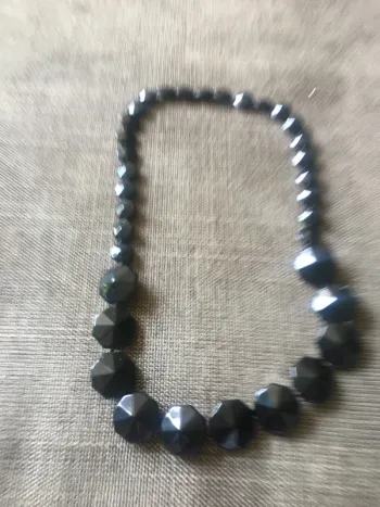 Collier noir