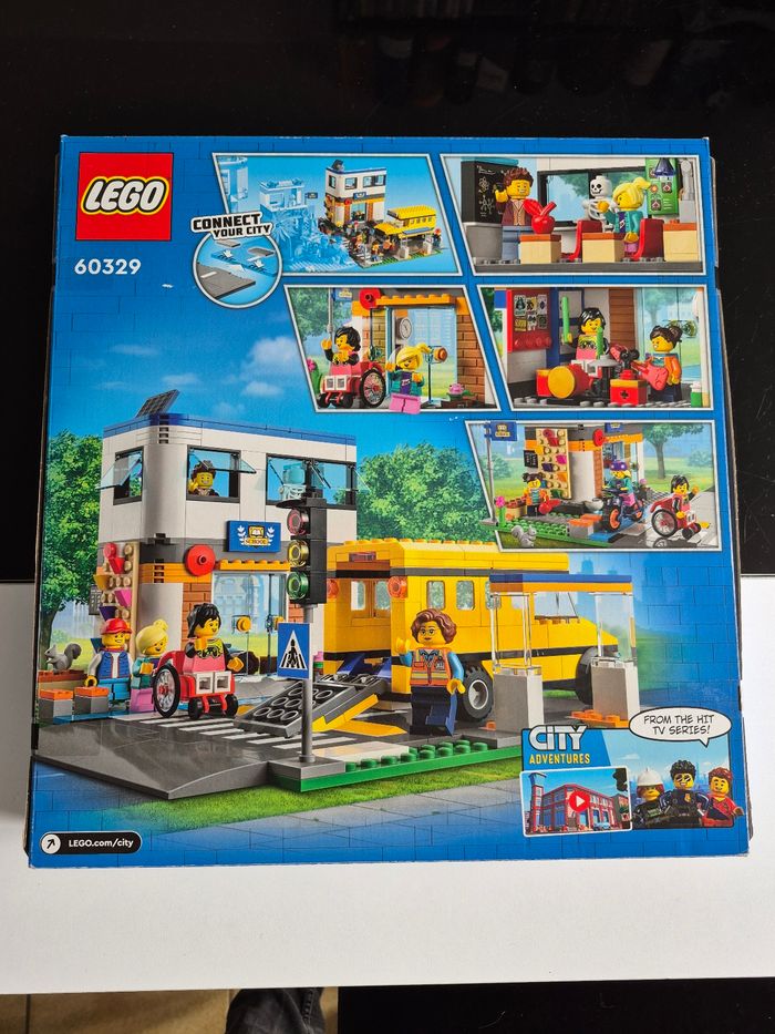 Lego 60329 Une journée  d’école NEUF ET SCELLÉ - photo numéro 2