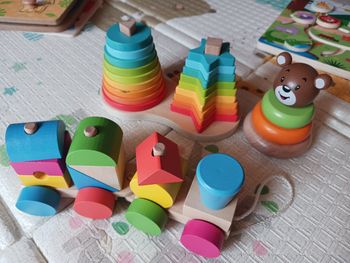Lot de jouets en bois