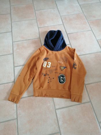 Sweat à capuche garçon camel et bleu marine de la marque tape à l œil