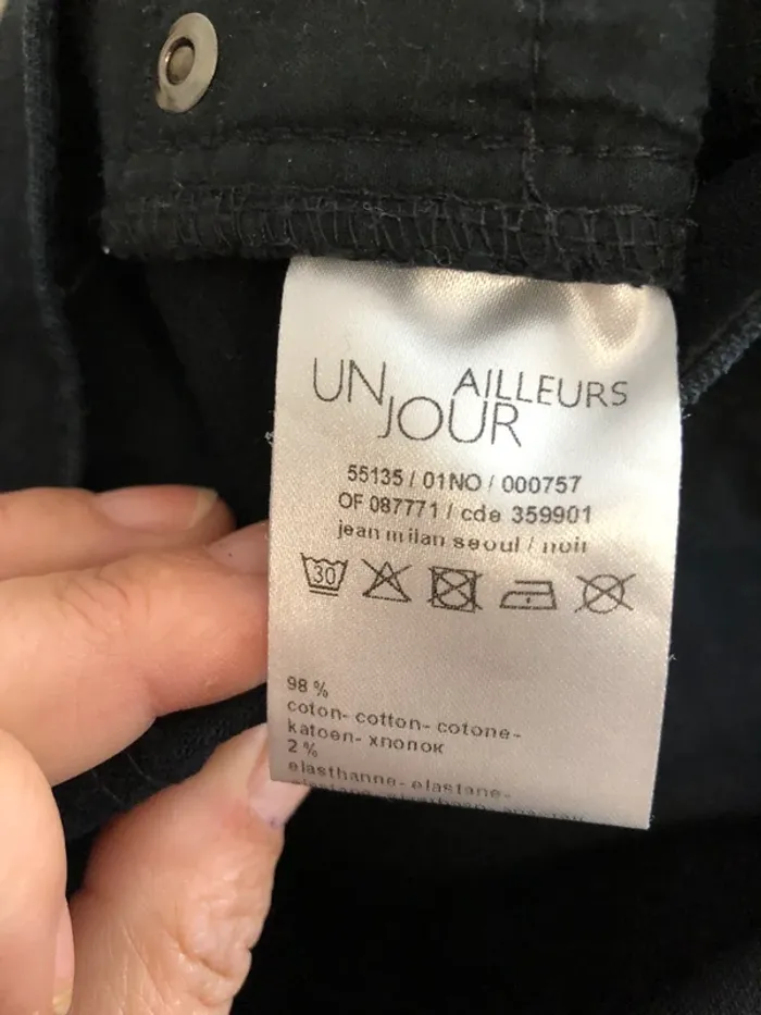 Jeans Un jour ailleurs - photo numéro 4