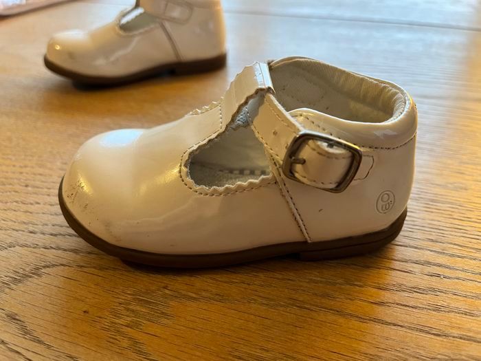 Chaussures vernis - Taille 20 - photo numéro 3