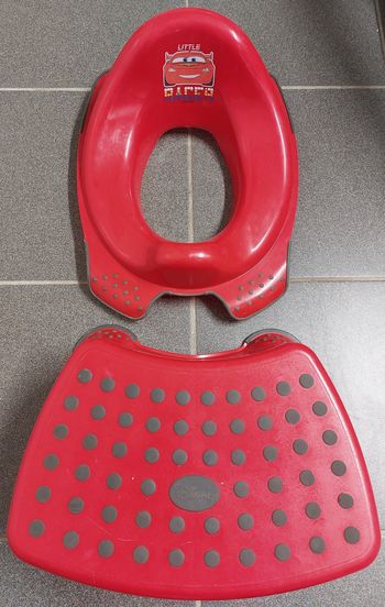 Réducteur de siège + Marche Pied pour WC Disney Cars rouge