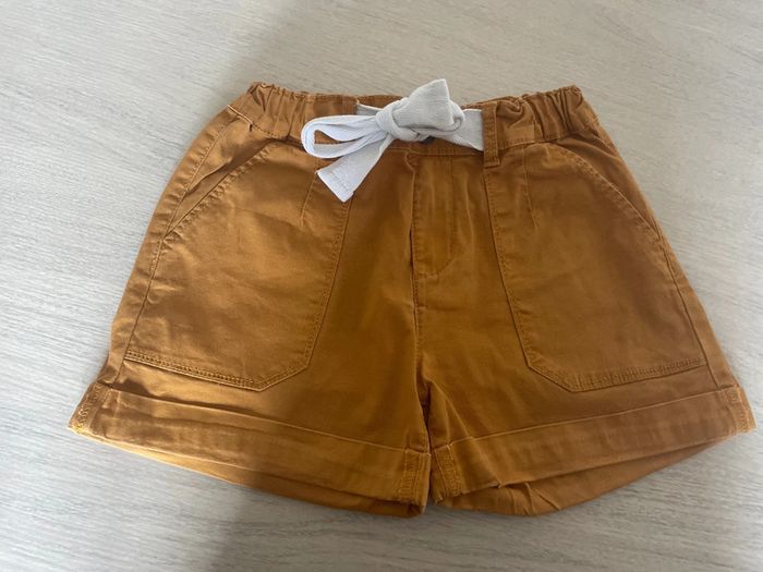 Short fille 8 ans