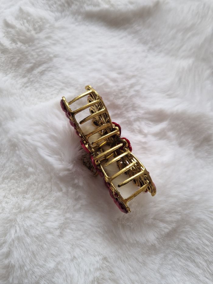 Barrette bijou vintage dorée à pierres rouges - photo numéro 4