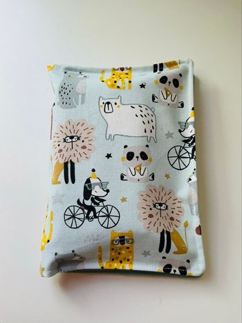 Pochette pour boite de lingettes et couche