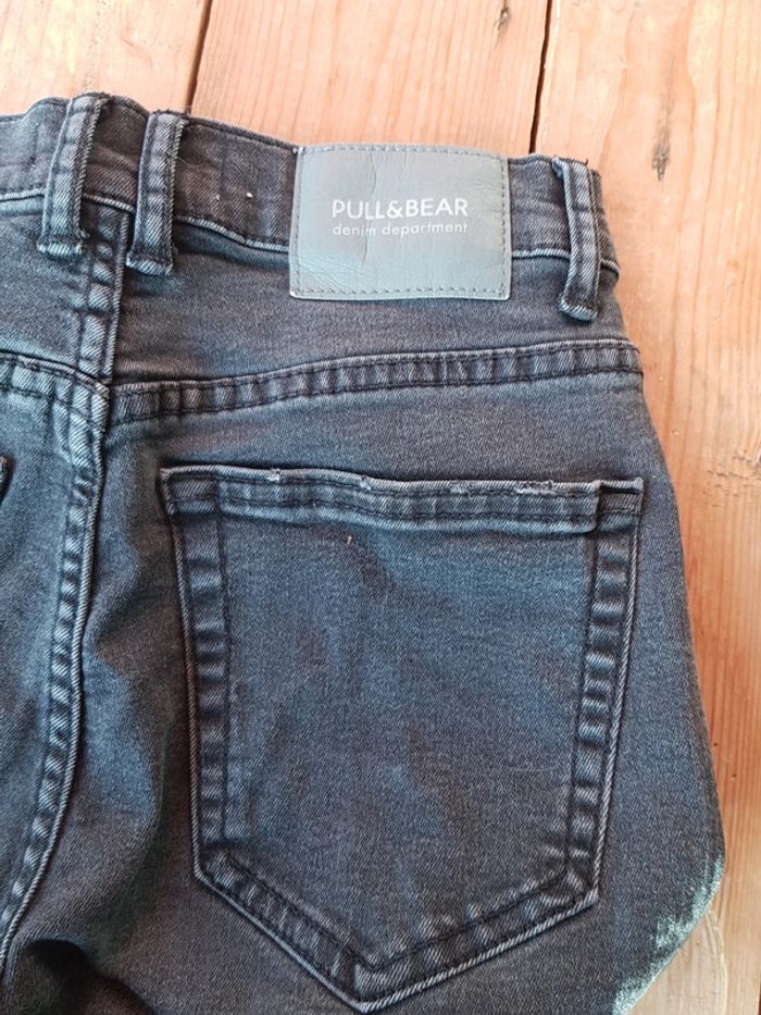 Jean pull & bear - photo numéro 4