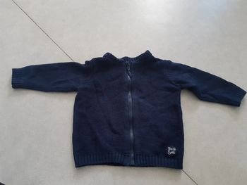 Gilet avec fermetures bleu t. 12 mois