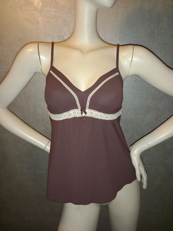 top etam avec dentelle blanche taille 36