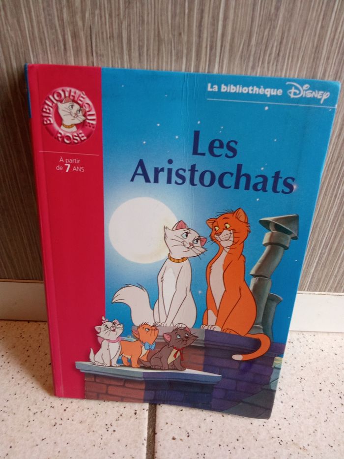 Livre bibliothèque rose les Aristochats disney
