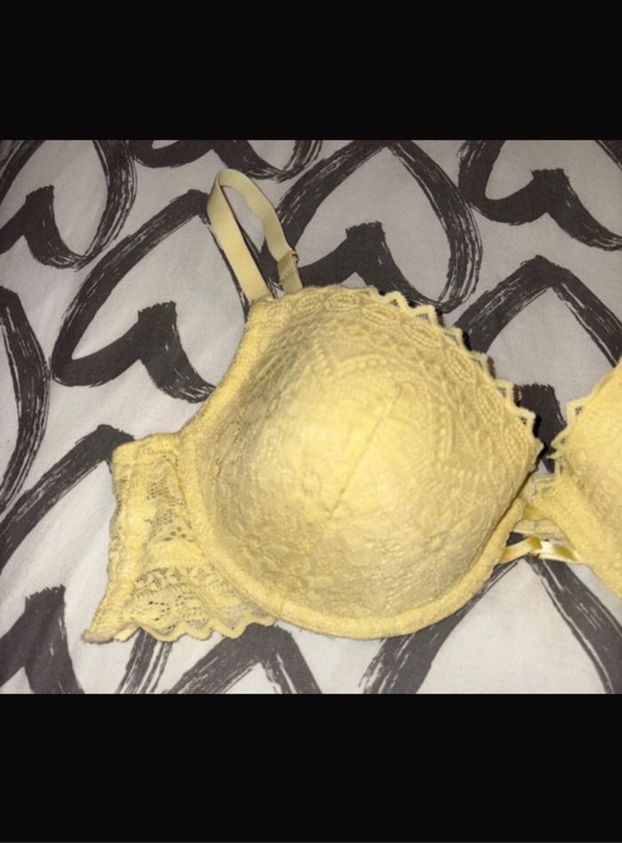 Soutiens-gorge femme Gémo Taille 95C neuf sans étiquettes - photo numéro 4