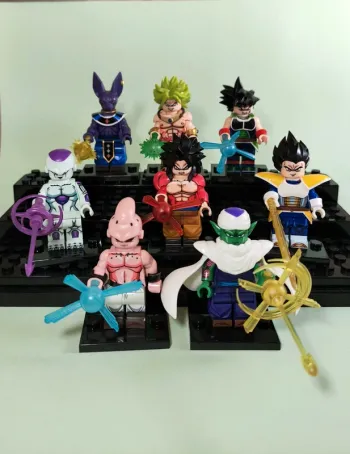 Dragon ball - lot de 8 Mini figurines au format Lego