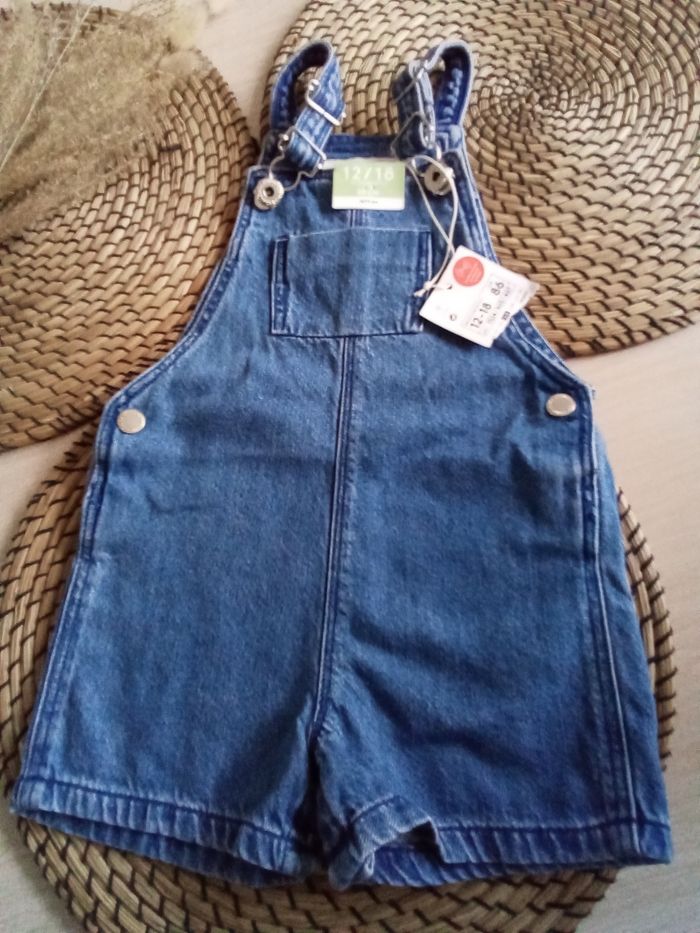 Salopette courte en jean + tee shirt blanc neufs Lefties taille 12/18 mois - photo numéro 2