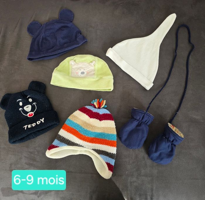Lot bonnet garçon 6-9mois