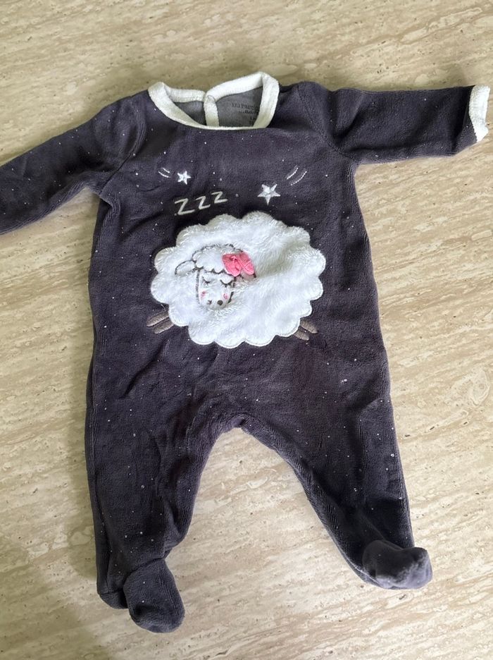 Lot de 2 pyjamas bébé taille 3mois - photo numéro 2