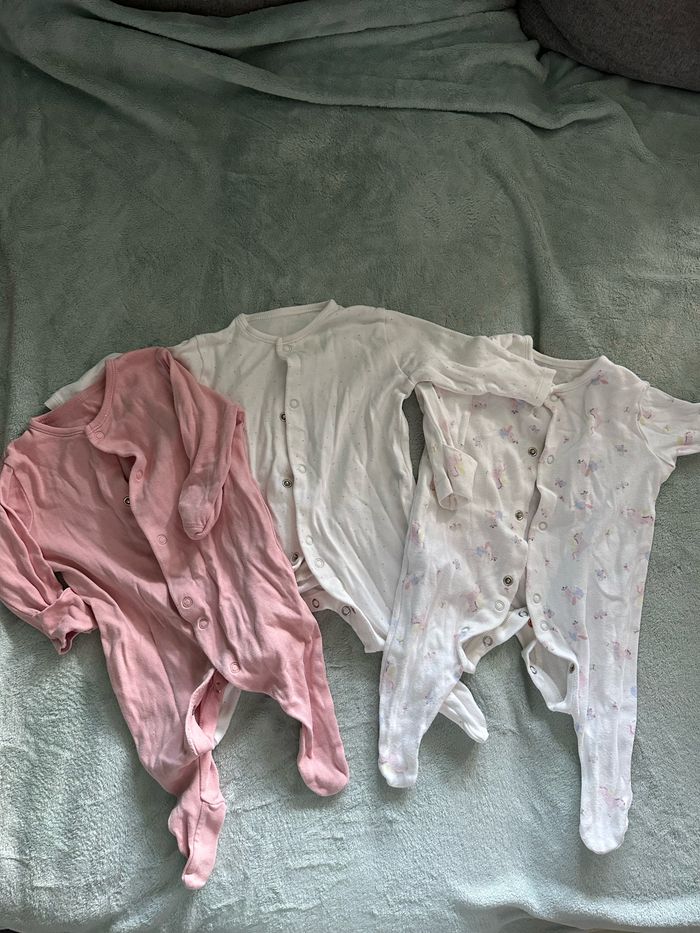 Lot pyjamas bébé fille