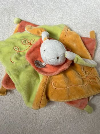 Doudou plat Babynat lapin vert orange jaune