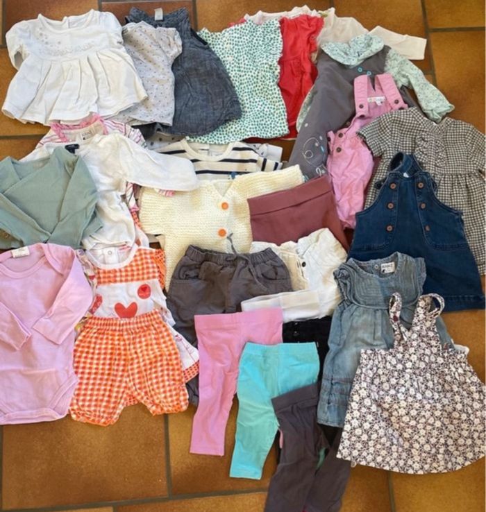 Lot vêtements bébé 3 mois 32 pièces - photo numéro 4
