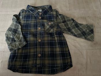 Chemise kaki et marine 