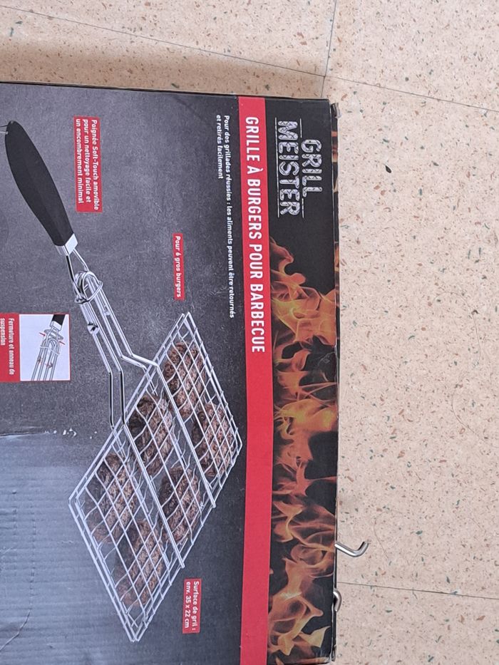 Grille pour barbecue neuf - photo numéro 2