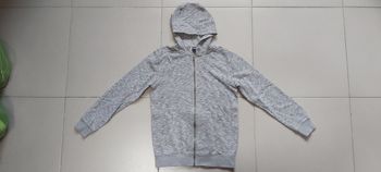 Gilet zippé à capuche 12 ans