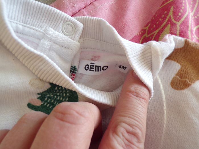 Sweat de Noël 6 mois - photo numéro 2