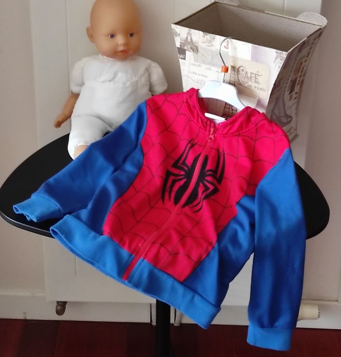 Veste zippée à capuche pour garçon 5 ans