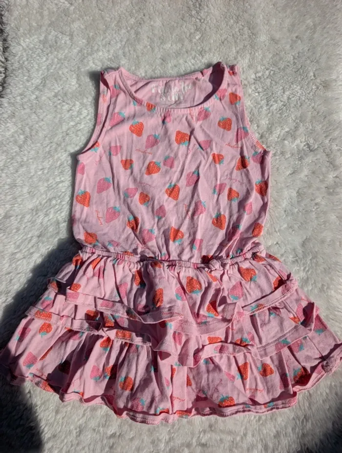 Robe fraise 18-24 mois