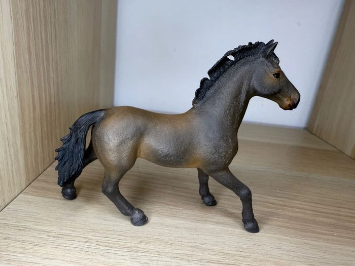 Étalon oldenbourg schleich