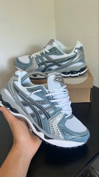 Asics • Fjors Grey • Taille 45
