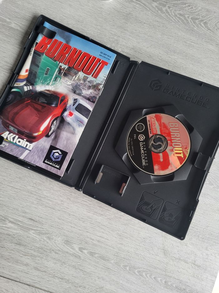 Jeu gamecube Burnout - photo numéro 3