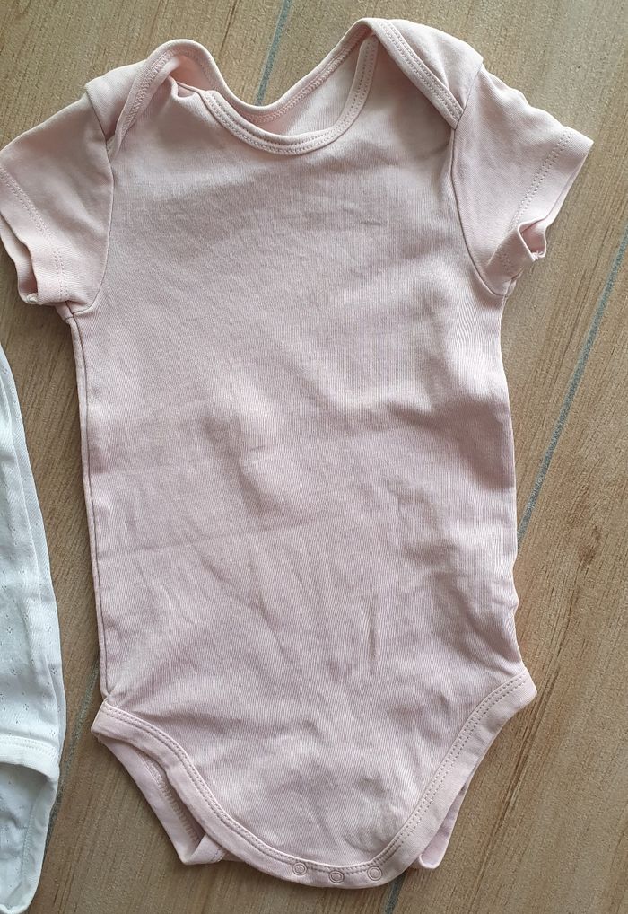 Body 92cm, 2 ans - photo numéro 3