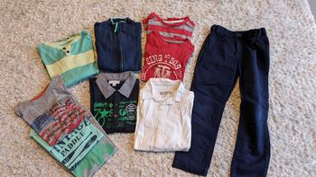 Lot de vêtements 5 ans (10 articles)