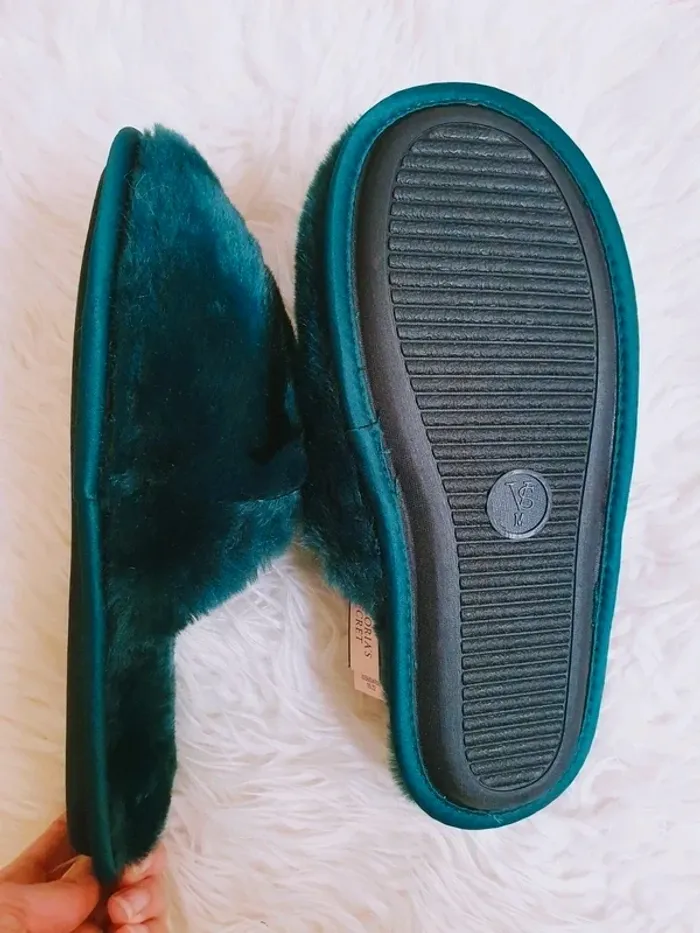 Chaussons Victoria's Secret taille M 38 - photo numéro 3