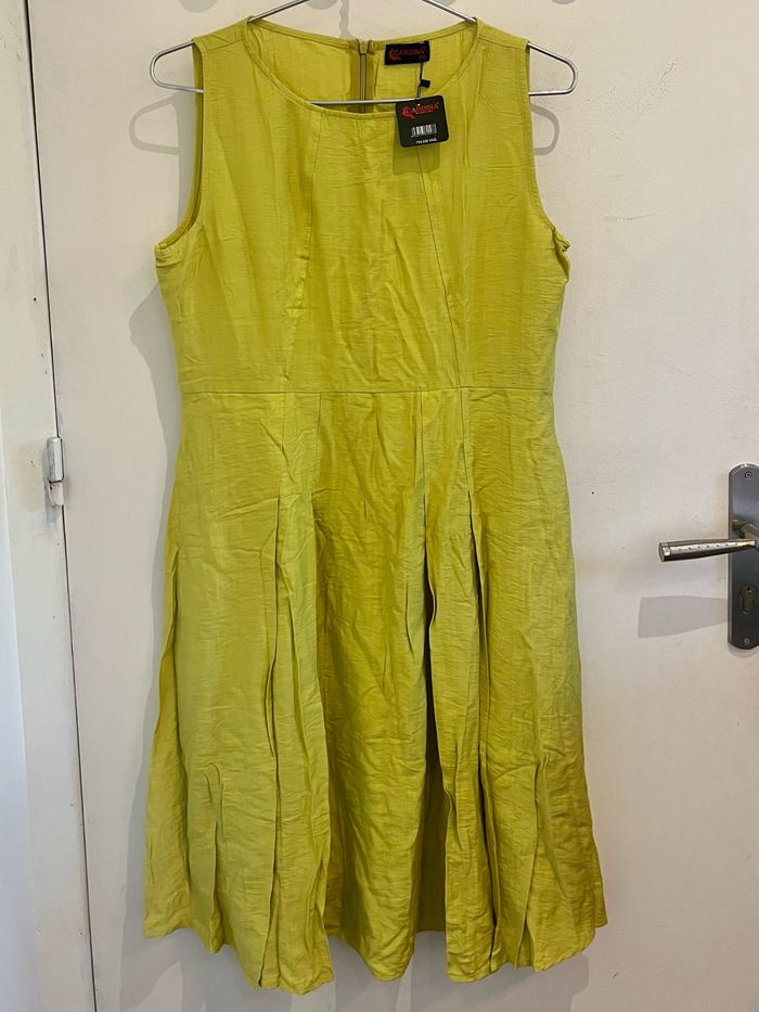 Robe neuve avec étiquette sans manches en lin jaune verte longue taille L - photo numéro 3