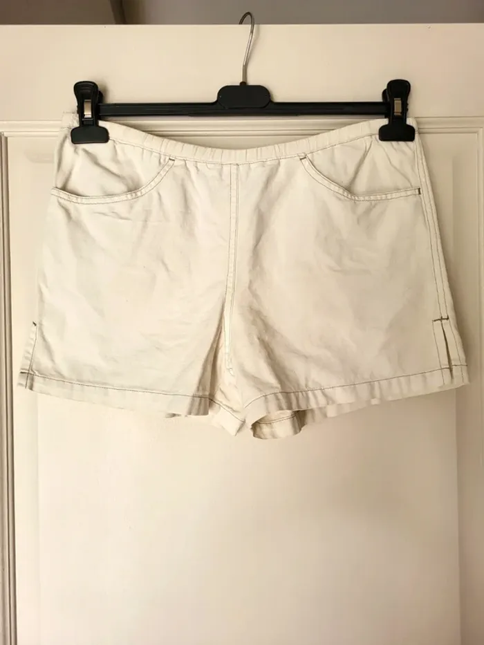 Short en coton écru Murphy & Nye