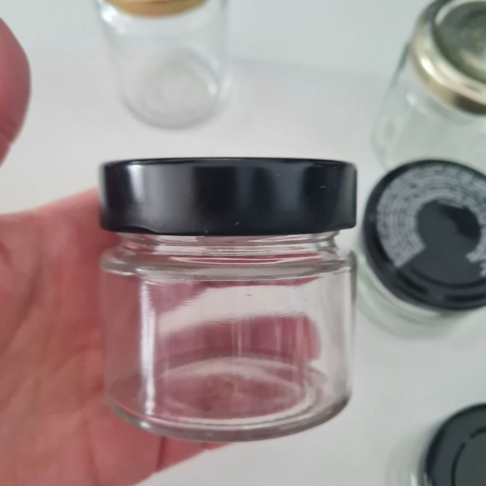 Lot de petits bocaux de verre - photo numéro 9