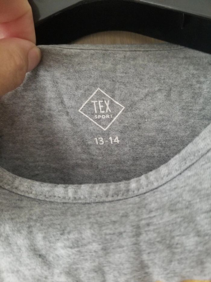 T shirt 13/14 ans - photo numéro 3