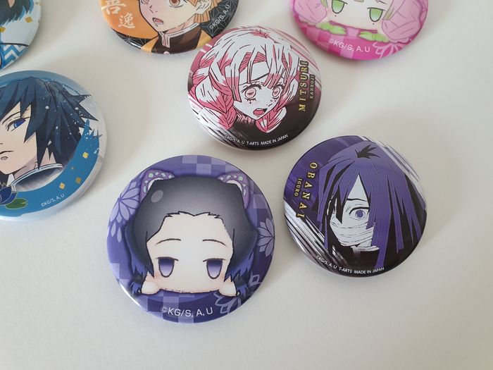 Lot de pin's / goodies demon slayer giyu zenitsu, kocho, mitsuri, Obanai, Tokito - photo numéro 2
