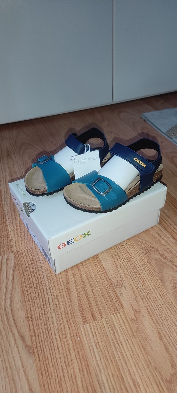 Sandales/ chaussures été garçon cuir geox taille 24 - photo numéro 2