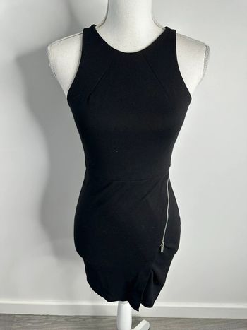 Petite robe noire Zara T34 XS