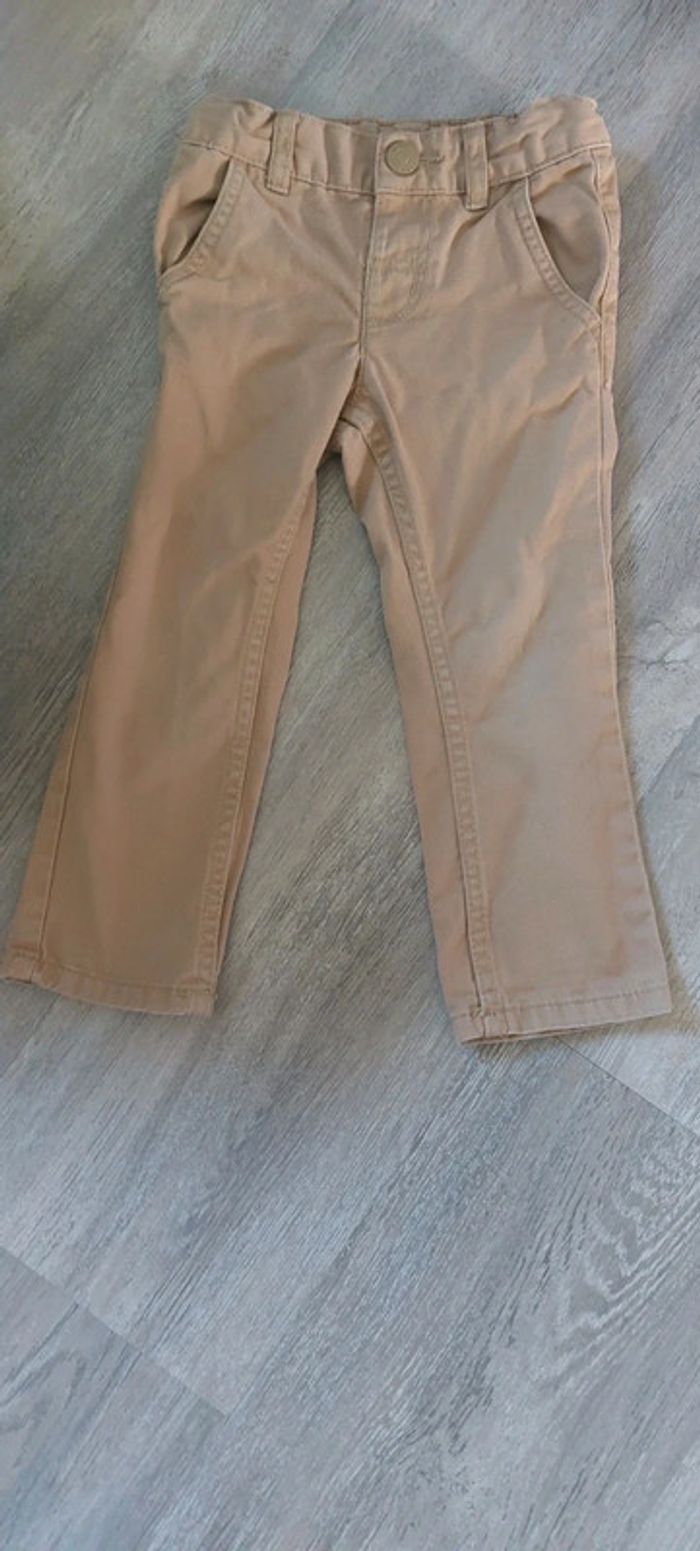 Pantalon chinois slim beige camel 2 ans