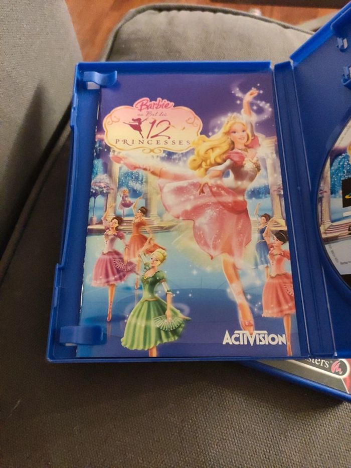 Barbie au bal des 12 princesses playstation 2 - photo numéro 3